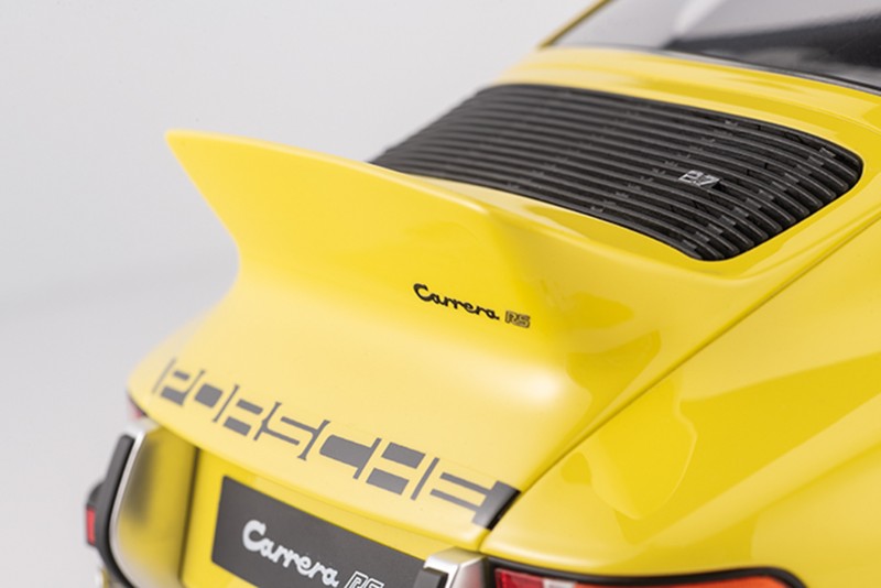 Limited edition Porsche models in 1:8 scale by Minichamps